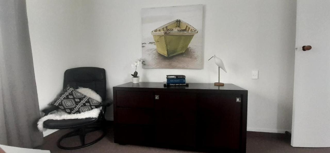 Golden Bay Motel タカカ エクステリア 写真