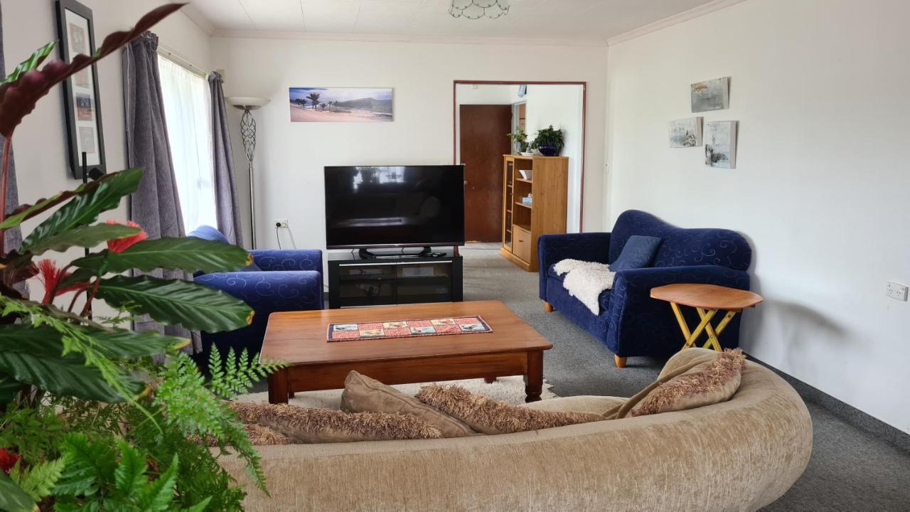 Golden Bay Motel タカカ エクステリア 写真