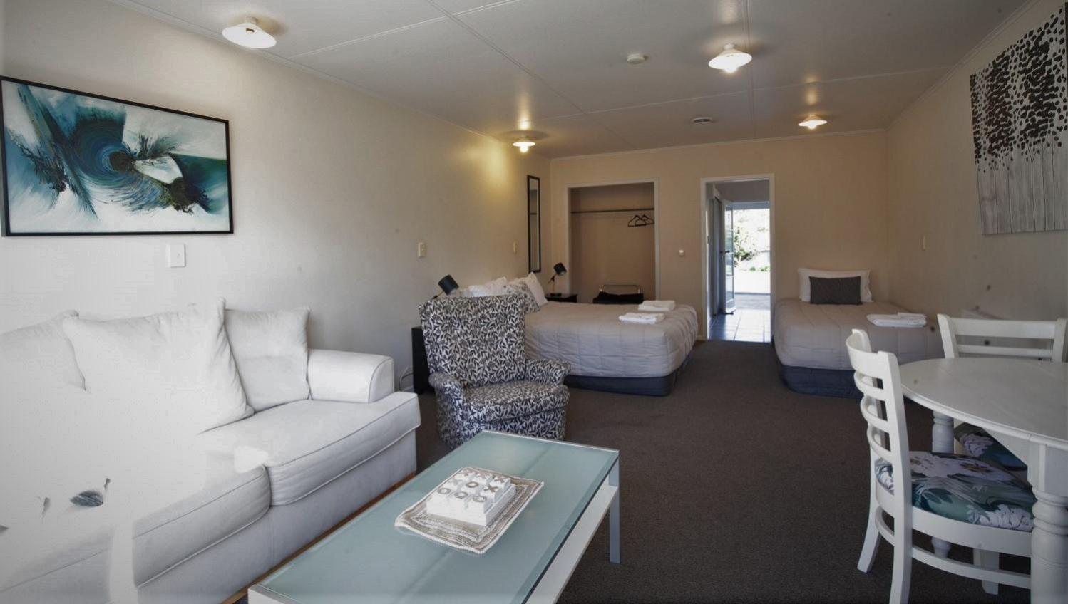 Golden Bay Motel タカカ エクステリア 写真